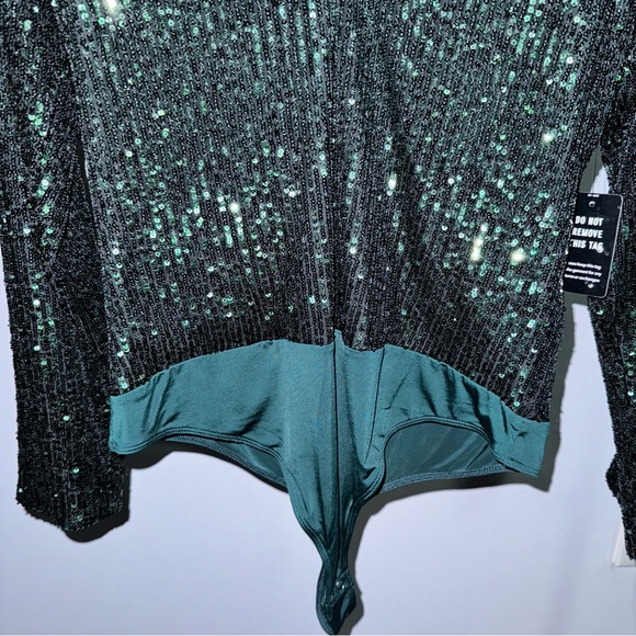 Express Green Sequin V Neck Thong Bodysuit Size L NWT! - Picture 2 of 7